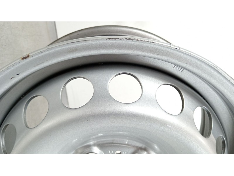 Recambio de llanta para volkswagen crafter kasten (sy) furgón 35 bl ta fwd referencia OEM IAM 2N0601027L  