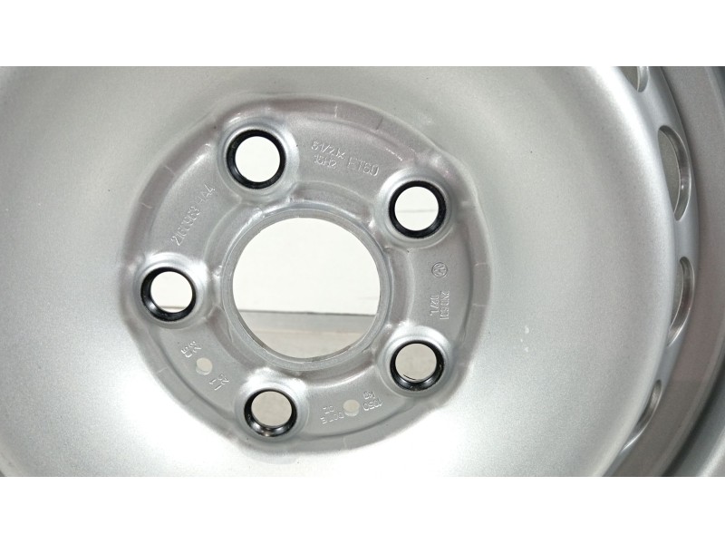 Recambio de llanta para volkswagen crafter kasten (sy) furgón 35 bl ta fwd referencia OEM IAM 2N0601027L  