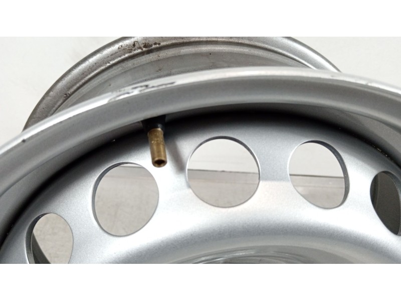 Recambio de llanta para volkswagen crafter kasten (sy) furgón 35 bl ta fwd referencia OEM IAM 2N0601027L  