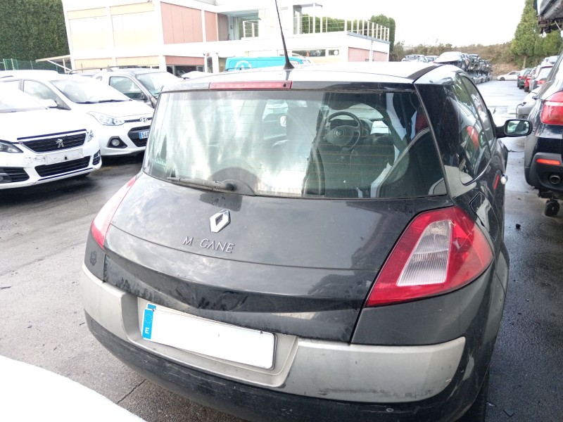 renault megane ii sedán (lm0/1_) del año 2004