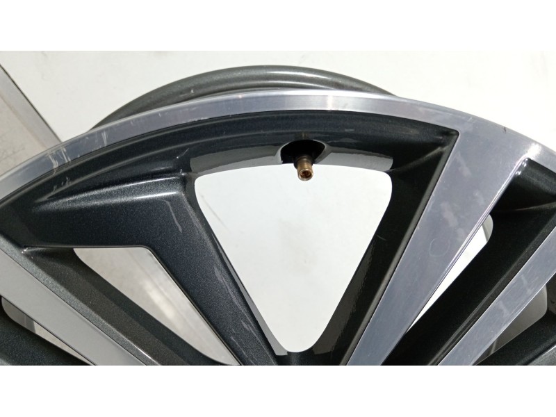 Recambio de llanta para audi q5 (fyb, fyg) 35 tdi quattro referencia OEM IAM 80A601025F  