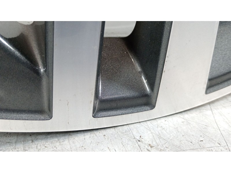 Recambio de llanta para audi q5 (fyb, fyg) 35 tdi quattro referencia OEM IAM 80A601025F  