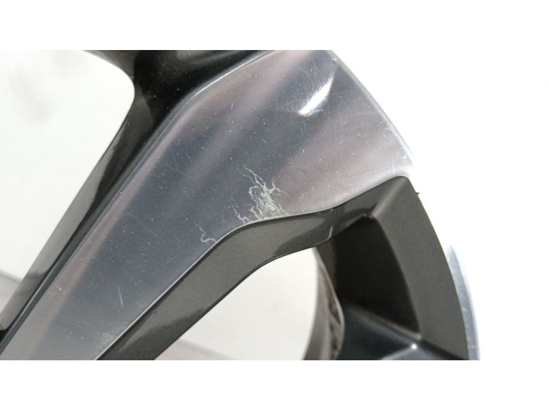 Recambio de llanta para kia stonic (ybcuv) drive referencia OEM IAM 52910h8270  