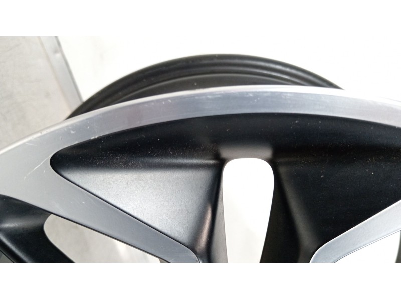 Recambio de llanta para ford focus st-line referencia OEM IAM JX7C1007H1A  