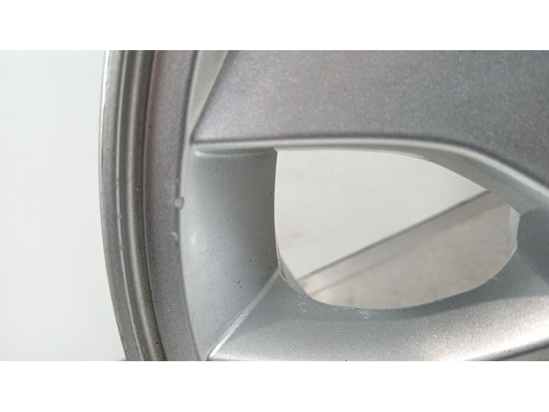 Recambio de llanta para ssangyong rexton 2.9 td gls referencia OEM IAM 4173008620  