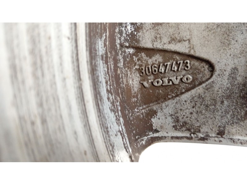 Recambio de llanta para volvo xc70 i cross country (295) d5 xc awd referencia OEM IAM 30647473  