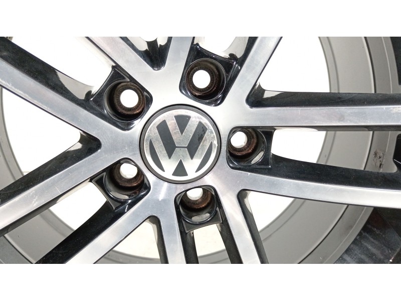 Recambio de llanta para volkswagen golf vii lim. gte referencia OEM IAM 560601025AQ  