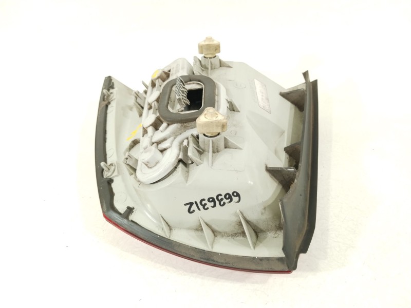 Recambio de piloto trasero izquierdo para opel astra g sedán (t98) 1.8 16v (f69) referencia OEM IAM 9117402  