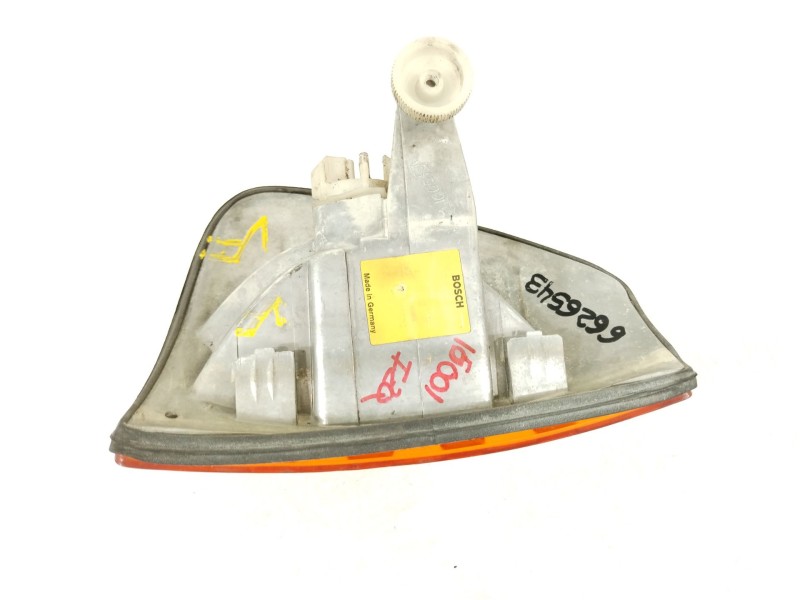 Recambio de piloto delantero izquierdo para mercedes-benz 123 sedán (w123) 300 d (123.130) referencia OEM IAM 1305293916  