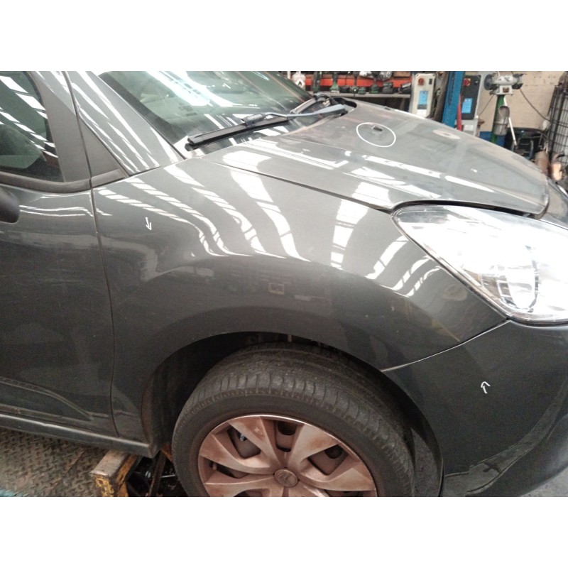 Recambio de aleta delantera derecha para citroën c3 iii (sx) 1.2 vti 82 lpg referencia OEM IAM   