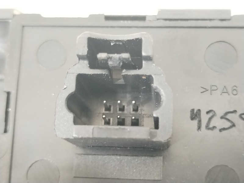 Recambio de mando elevalunas delantero izquierdo para peugeot 307 berlina (s2) x-line referencia OEM IAM 96351622XT  