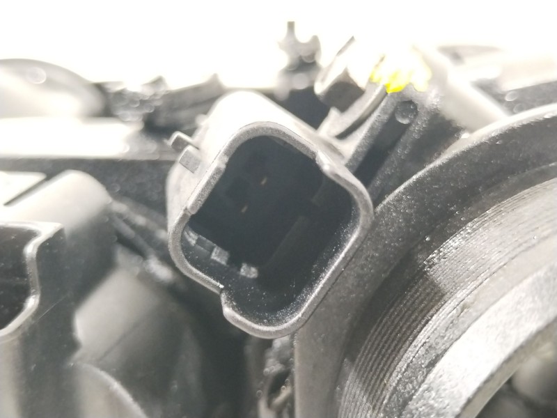 Recambio de caja mariposa para citroën c4 i sedán 1.6 hdi referencia OEM IAM 9657485480 253778171 