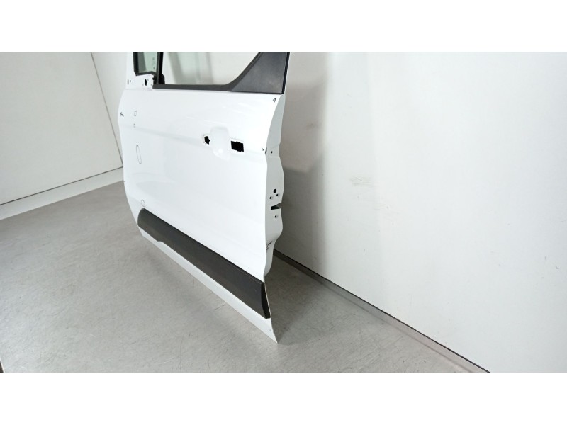Recambio de puerta delantera izquierda para ford tourneo connect trend referencia OEM IAM 2707404 PKT1BV20125BE 