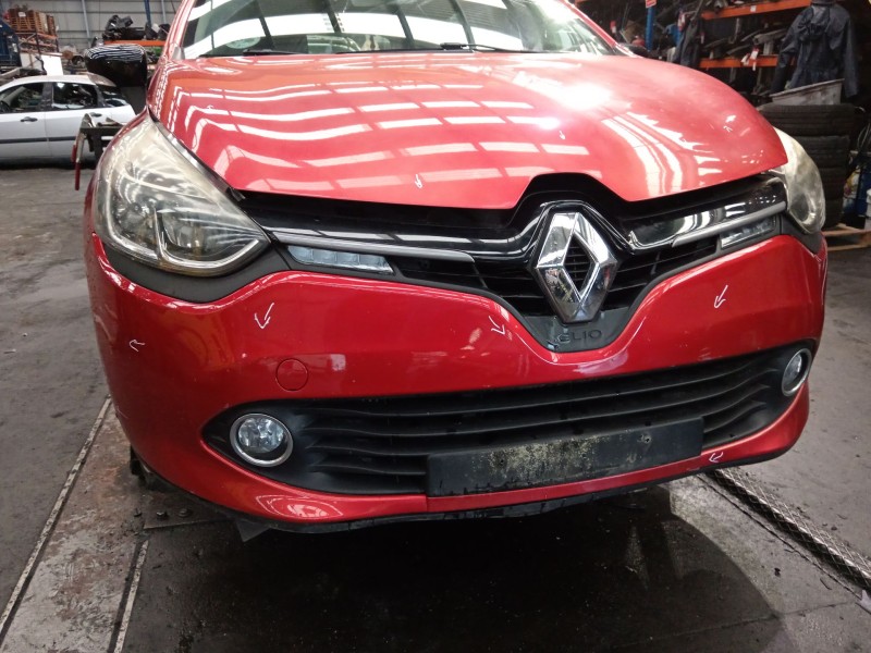 Recambio de paragolpes delantero para renault clio iv (bh_) 1.5 dci 90 referencia OEM IAM   