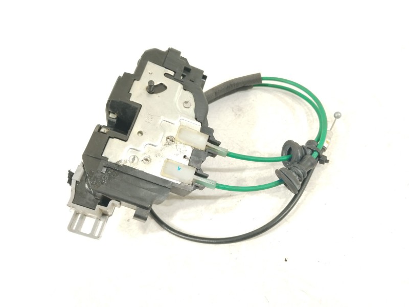 Recambio de cerradura puerta trasera derecha para hyundai i30 comfort referencia OEM IAM 814202L000  