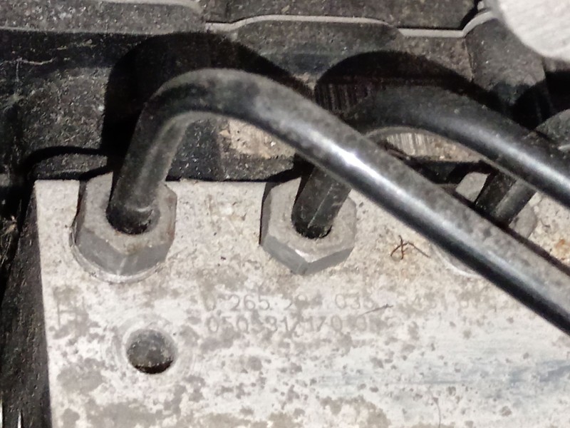 Recambio de abs para bmw x3 (e83) 2.0d referencia OEM IAM 0265234035  