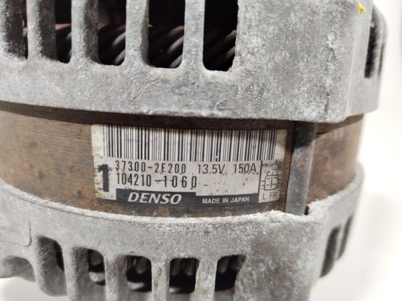 Recambio de alternador para kia sorento active 4wd referencia OEM IAM 373002E200 1042101060 