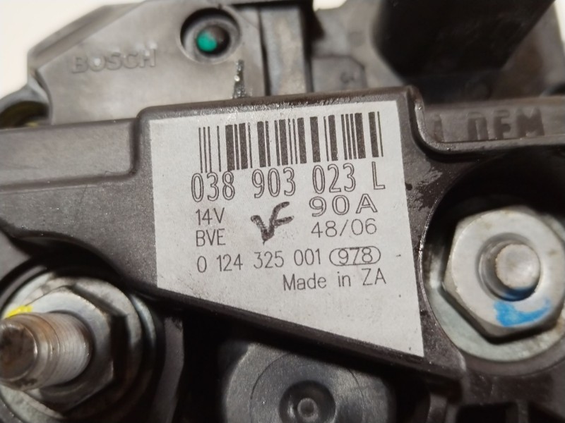 Recambio de alternador para seat ibiza iii (6l1) 1.9 tdi referencia OEM IAM 038903023L 0124325001 