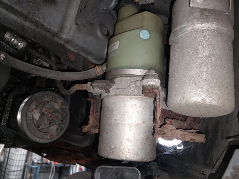 Recambio de bomba direccion para volvo v50 (545) 1.6 d referencia OEM IAM 9N513K514AA  31302196AC