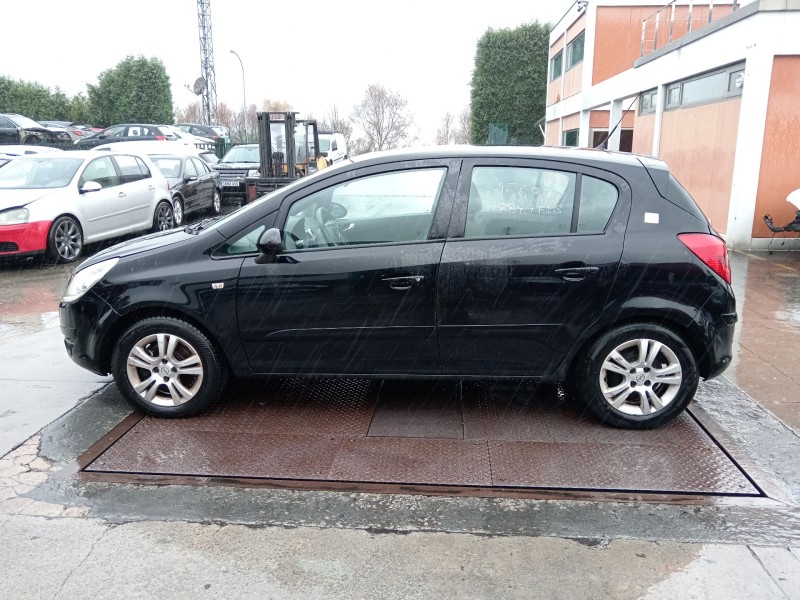 opel corsa d (s07) del año 2007