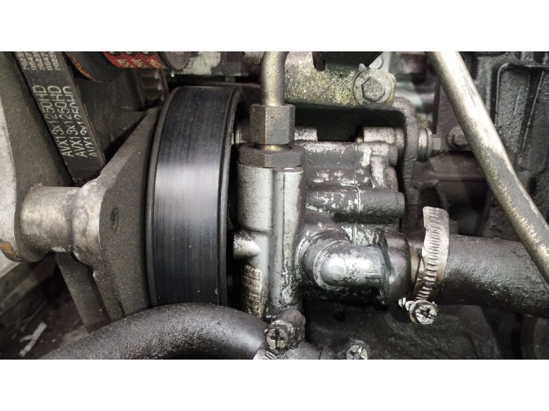 Recambio de bomba direccion para nissan primastar furgoneta (x83) 2.0 dci 115 referencia OEM IAM 7613955611  