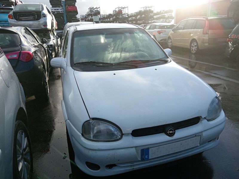 opel corsa b (s93) del año 1995