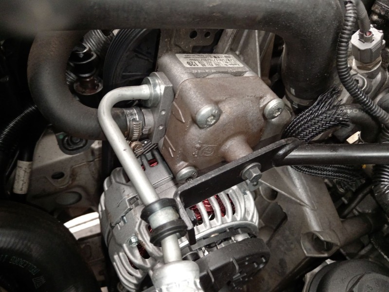 Recambio de bomba direccion para volvo xc90 i (275) d5 awd referencia OEM IAM 30665100  7617955120