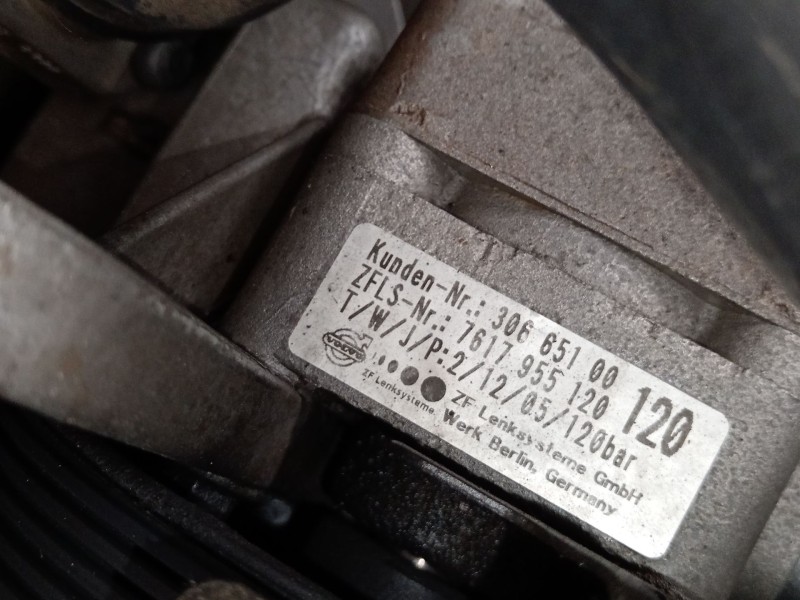Recambio de bomba direccion para volvo xc90 i (275) d5 awd referencia OEM IAM 30665100  7617955120