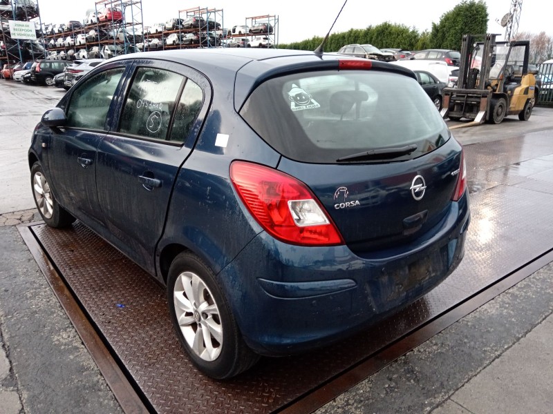 opel corsa d (s07) del año 2014