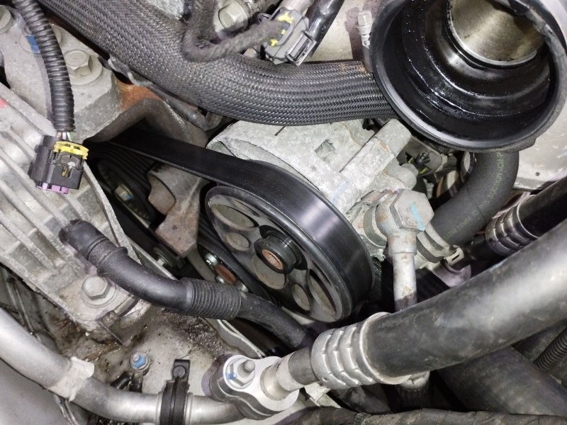 Recambio de bomba direccion para chevrolet orlando (j309) 2.0 d referencia OEM IAM 96985600  