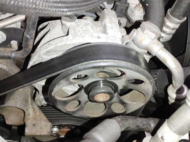 Recambio de bomba direccion para chevrolet orlando (j309) 2.0 d referencia OEM IAM 96985600  