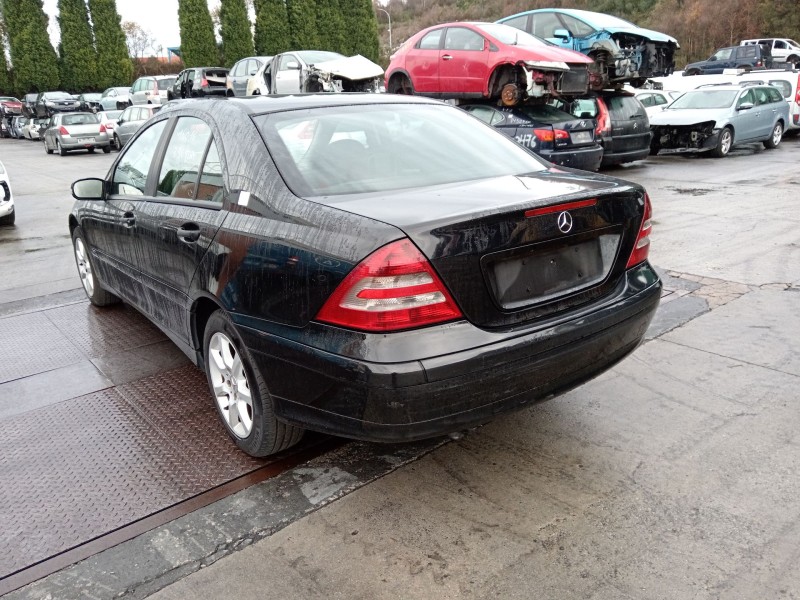 mercedes-benz clase c (w203) del año 2005