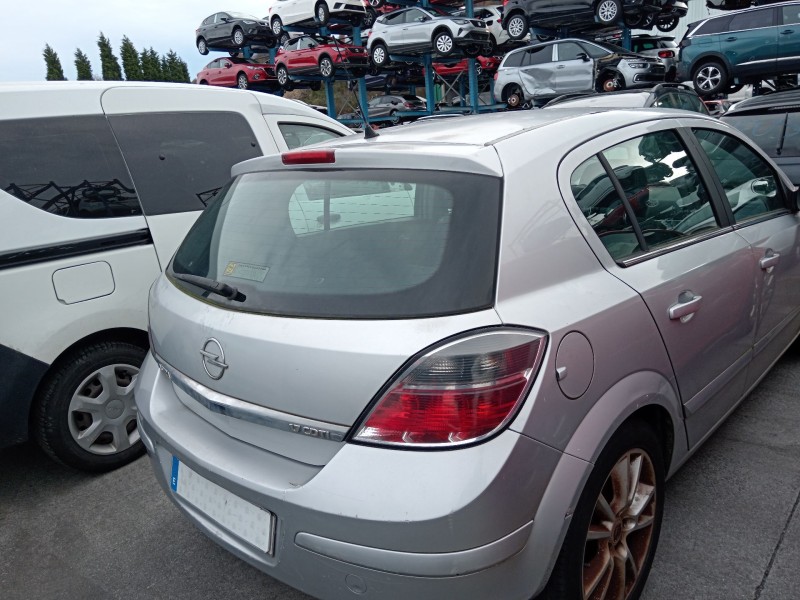 opel astra h (a04) del año 2007