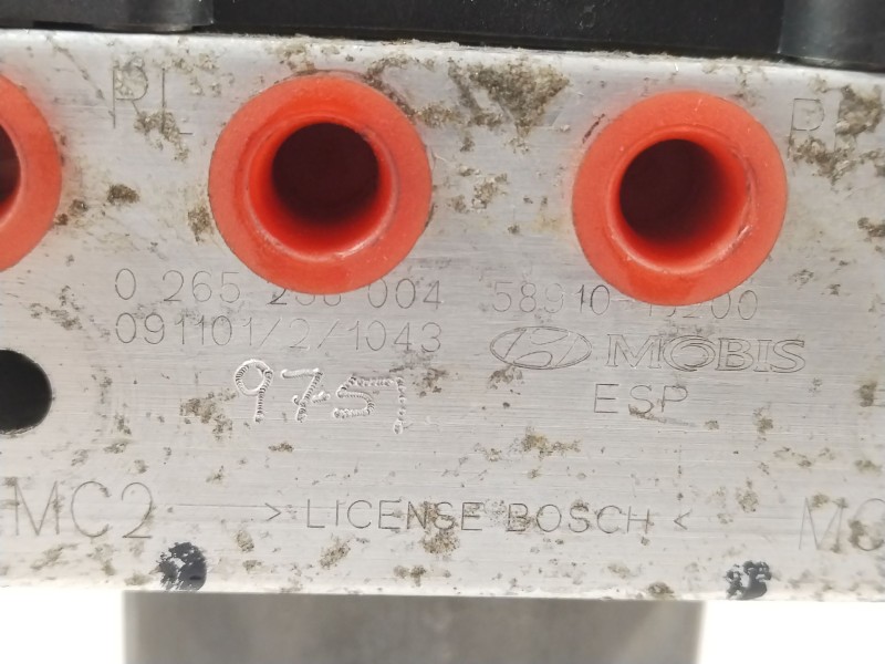 Recambio de abs para hyundai i20 comfort referencia OEM IAM 589101J200 0265238004 