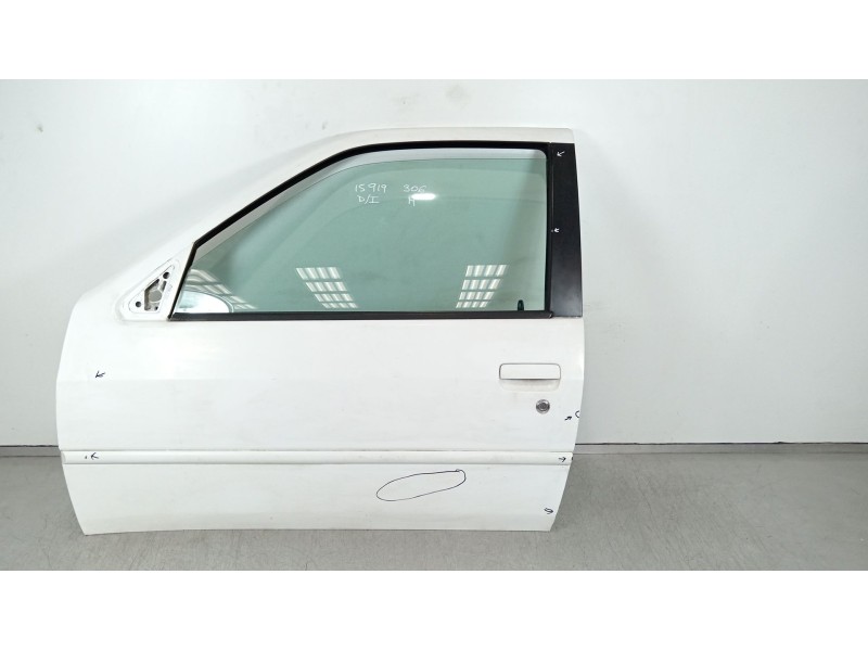 Recambio de puerta delantera izquierda para peugeot 306 hatchback (7a, 7c, n3, n5) 1.9 d referencia OEM IAM 9002L9  