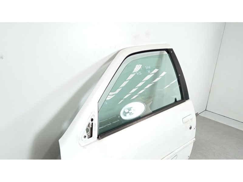 Recambio de puerta delantera izquierda para peugeot 306 hatchback (7a, 7c, n3, n5) 1.9 d referencia OEM IAM 9002L9  