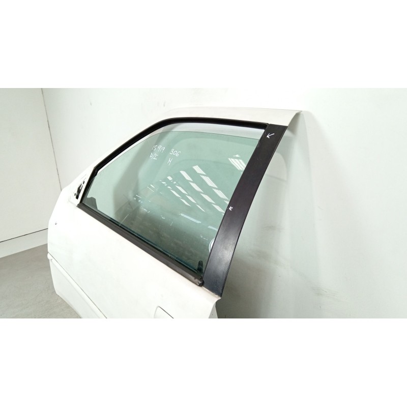 Recambio de puerta delantera izquierda para peugeot 306 hatchback (7a, 7c, n3, n5) 1.9 d referencia OEM IAM 9002L9  