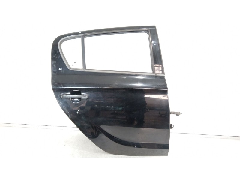 Recambio de puerta trasera derecha para hyundai i20 comfort referencia OEM IAM 770041J000  