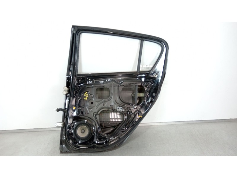 Recambio de puerta trasera derecha para hyundai i20 comfort referencia OEM IAM 770041J000  