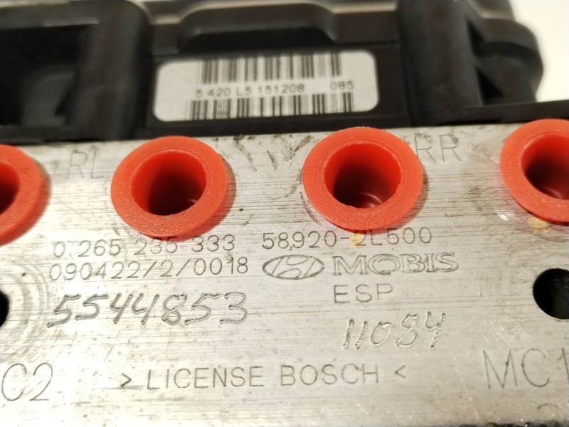 Recambio de abs para hyundai i30 comfort referencia OEM IAM 589202L500 0265235333 