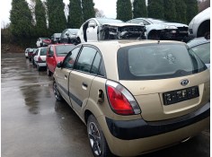 kia rio i sedán (dc_) del año 2000 2