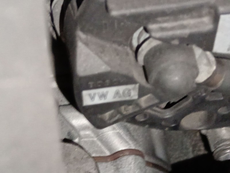 Recambio de alternador para volkswagen golf v variant (1k5) 1.9 tdi referencia OEM IAM 06F903023F 0124525091 