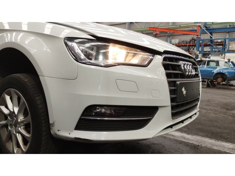 Recambio de paragolpes delantero para audi a3 (8v1, 8vk) 1.6 tdi referencia OEM IAM   