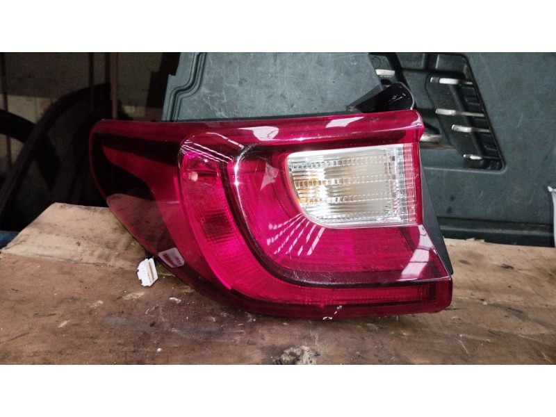 Recambio de piloto trasero izquierdo para kia stonic (yb) 1.2 cvvt referencia OEM IAM 92401H8  