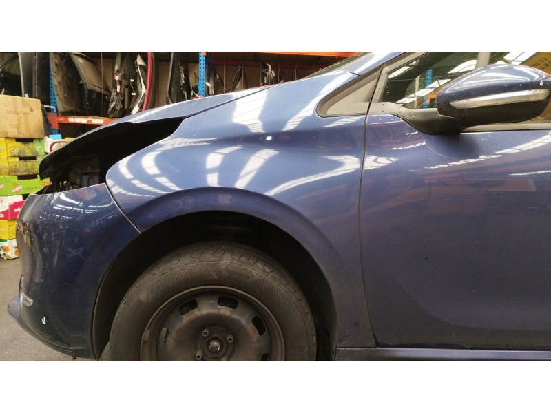 Recambio de aleta delantera izquierda para peugeot 208 i (ca_, cc_) 1.6 hdi referencia OEM IAM   
