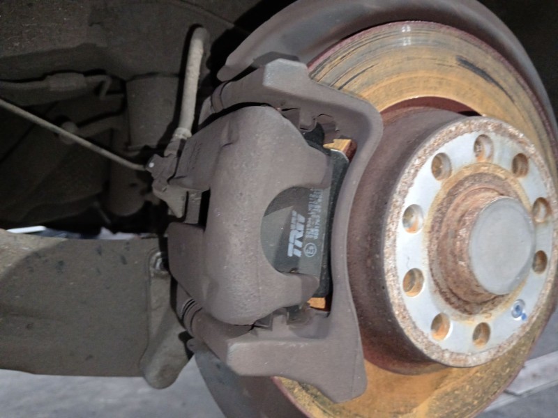 Recambio de pinza freno trasera izquierda para volkswagen passat b6 (3c2) 2.0 tdi referencia OEM IAM 5N0615403  