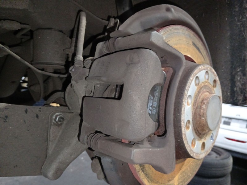 Recambio de pinza freno trasera izquierda para volkswagen passat b6 (3c2) 2.0 tdi referencia OEM IAM 5N0615403  