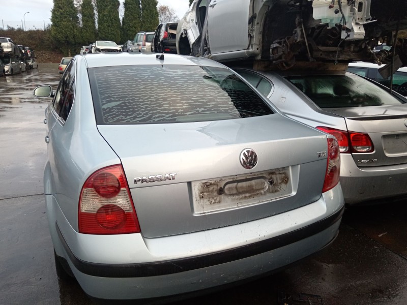 volkswagen passat b5.5 variant (3b6) del año 2003