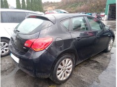 opel astra h sedán (a04) del año 2009
