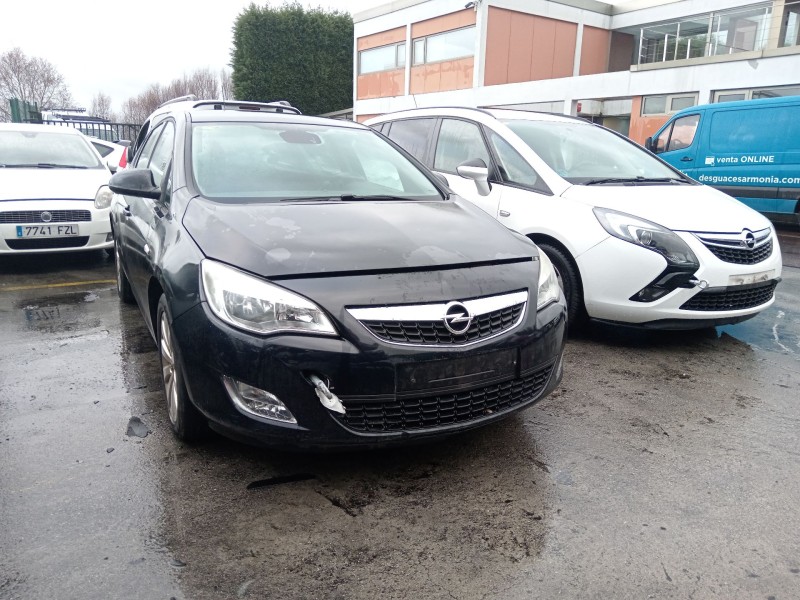 opel astra h sedán (a04) del año 2009